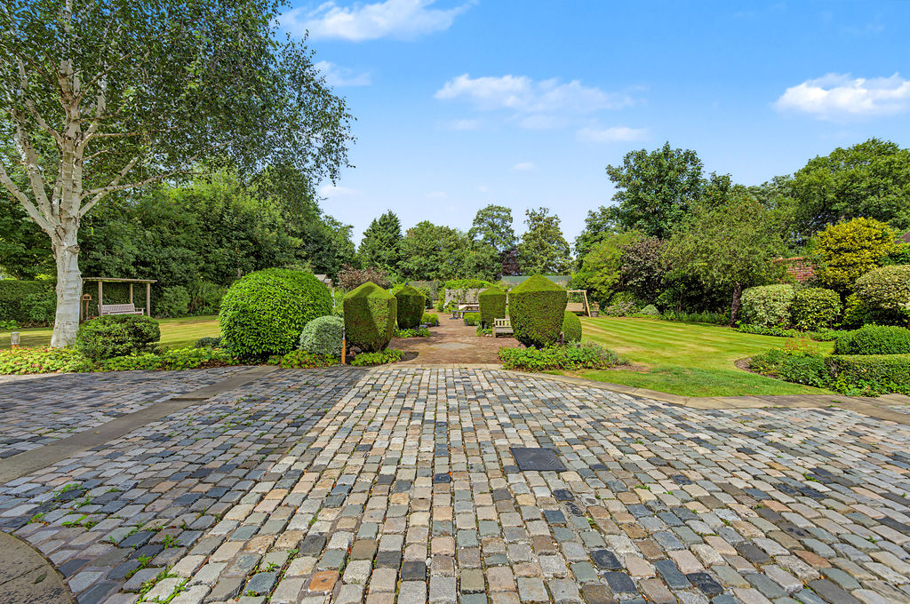 Grape Lane Croston